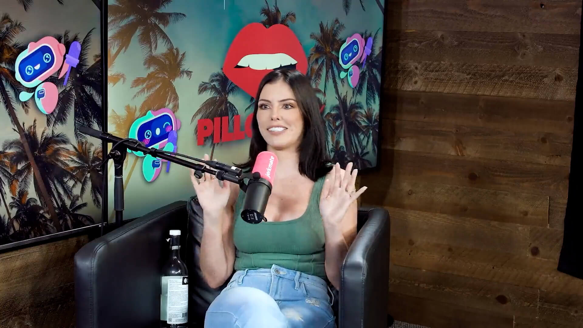 ADRIANA CHECHICK & ADAM22 x Pillow Talk - Partie 1