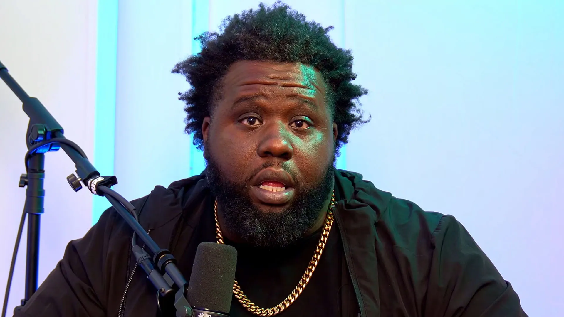 Quand les Choses Deviennent S&eacute;rieuses avec Honey Loaf