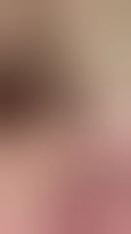 Juicy pink lips!