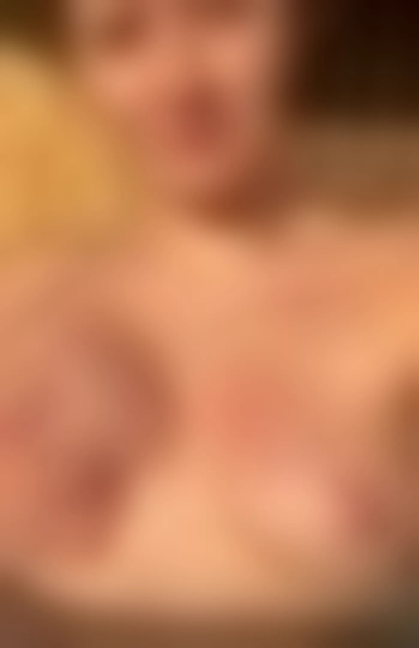 Tits out in the hot tub 🔥 