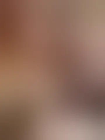 I’m wearing sexy lingerie and I shake it all for you. I show off and talk dirty to you. 