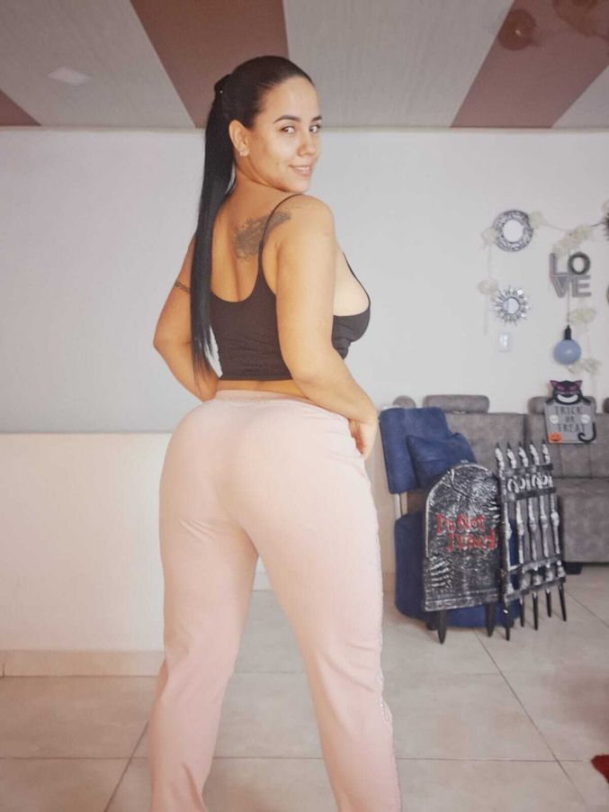 CreamyTatiana