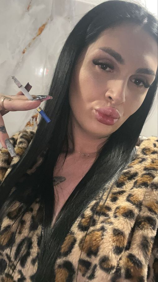 NaughtyCleoX