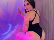 Mia_Cuttee