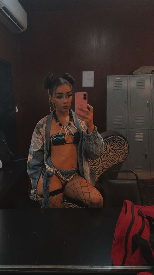AphroditessKiss96