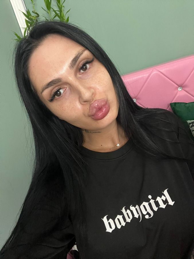 NaughtyCleoX