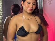 Sharon_Curvy