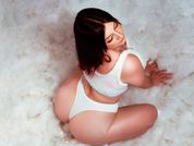 AnnieLeonii