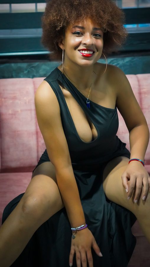 Nia_Zuri