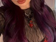 PrettyPeachxo