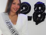 BustyGlow121