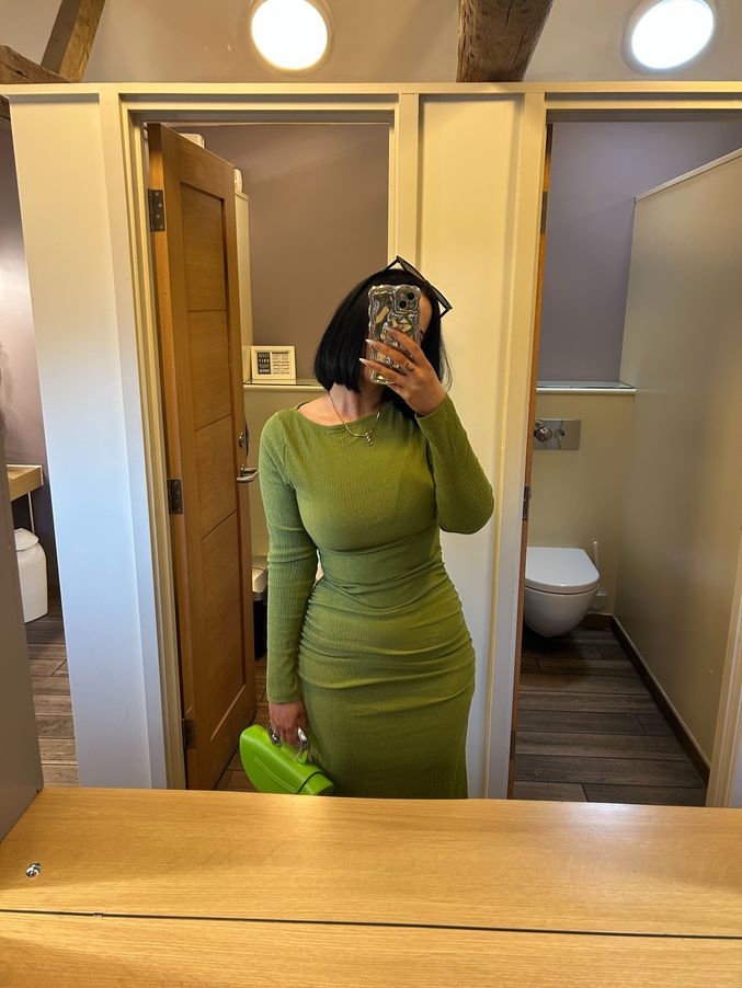 VelvetVonBlack_UK