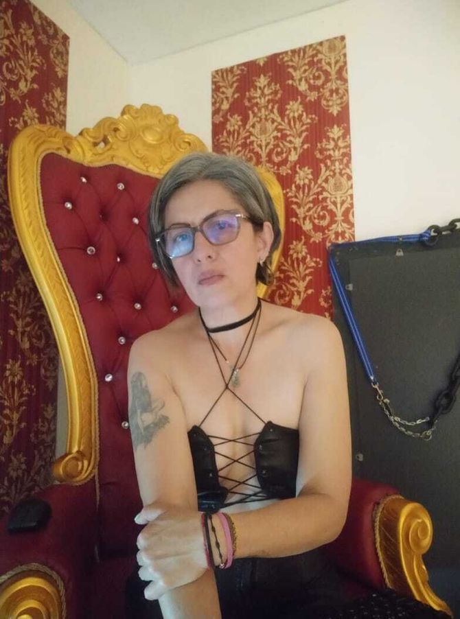 Hades_Lyra