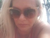 Elly49