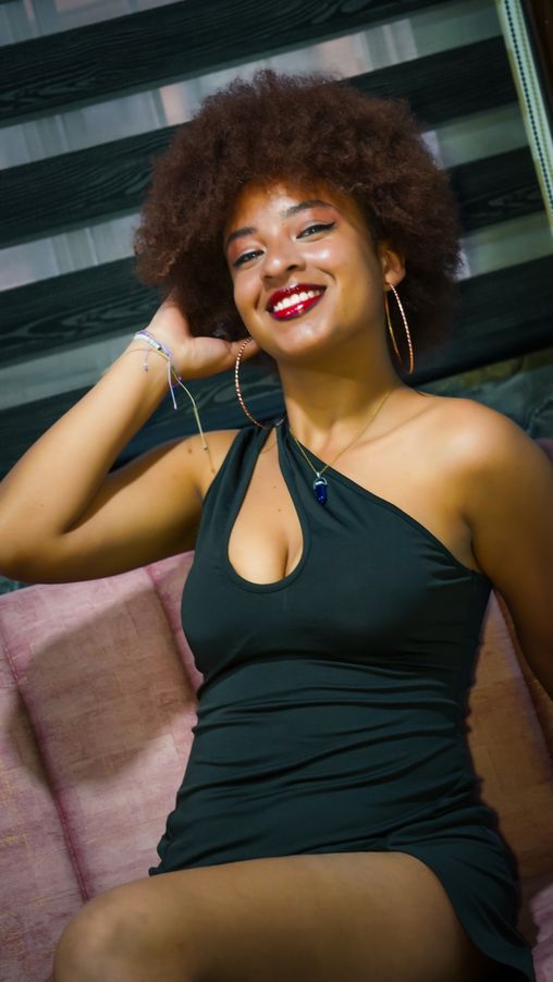 Nia_Zuri