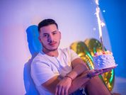 Axel_greyy