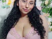 Curly_Sarah