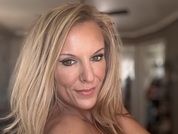 MistressRoxiLovelace