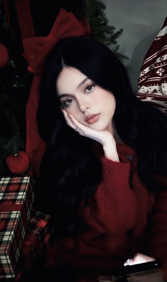 ValeniaMoore