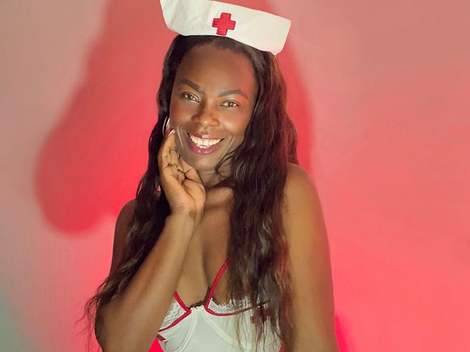 ebony_jheim