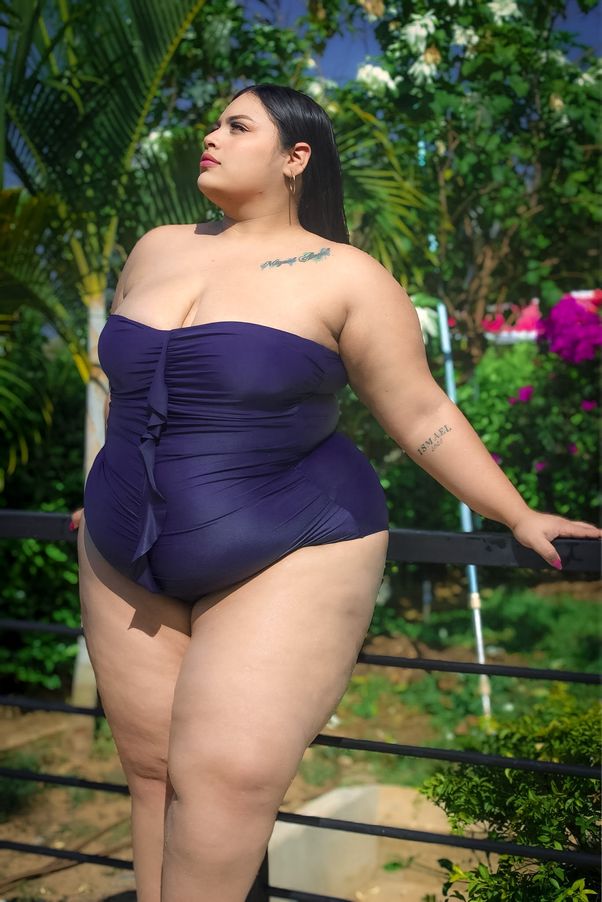 Maya_curvy