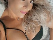 AnniLoveXXX