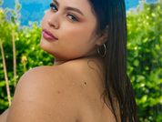 Maya_curvy