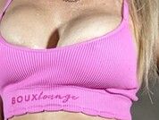Bee_HoneyXX