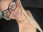 Peachy_English_Blond