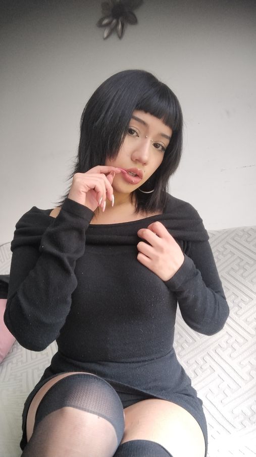 Nina_Dolly