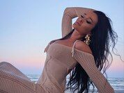 Amoraluxee