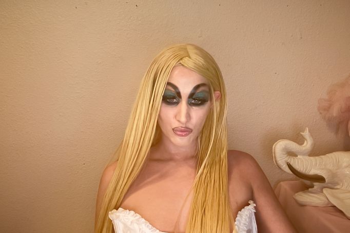 ArabianWhore25