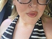 CuteAndCurvyX