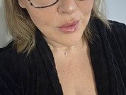 CuteAndCurvyX
