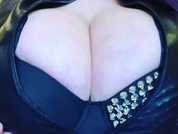 DesireHugeBoobs