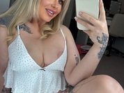 IzzieFoxx