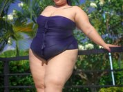 Maya_curvy