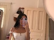 Mia_Petiteht