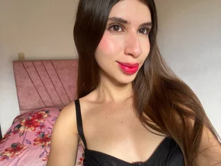 Emma_Petite