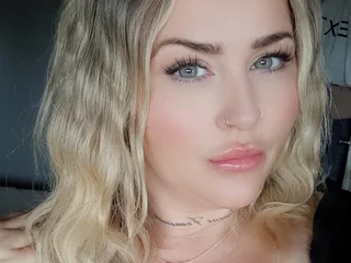 Evie_Love profile