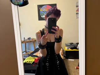 GothRaveBae profile