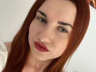 LYIAANA profile