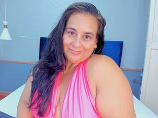 Sharlott_BBW