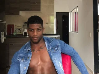 arielbronwxxx profile