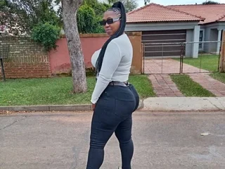 AFRICANCURVYBOOTYXXX profile