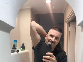 BiHungAussie profile