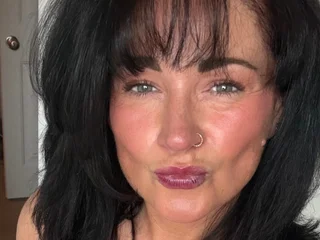 BlackVelvetXOXO profile