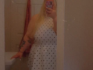 CurvyBrattySubXO profile