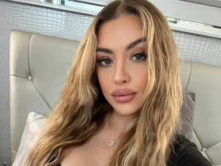 DaniiDivinity profile