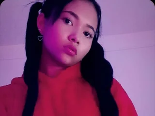 DulceHollyy profile
